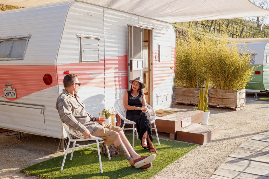 The Trailer Pond Vintage Trailer Private Terrace