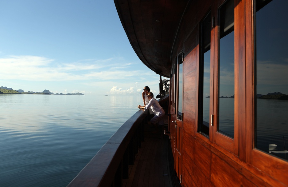 Alila Purnama wooden boat