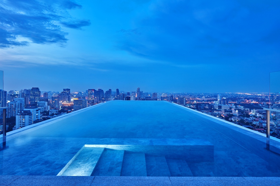 137 Pillars Suites Bangkok Sky Pool Panorama