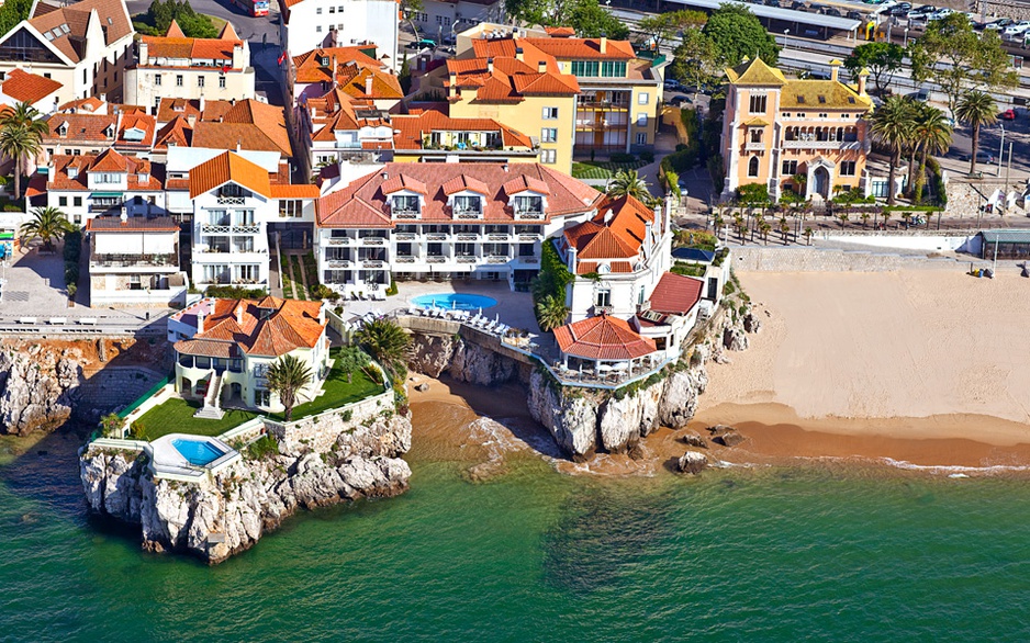 Albatroz Seafront Hotel from above