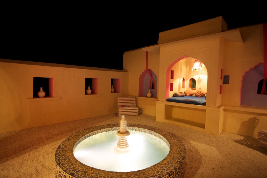 Lakshman Sagar fountain at night