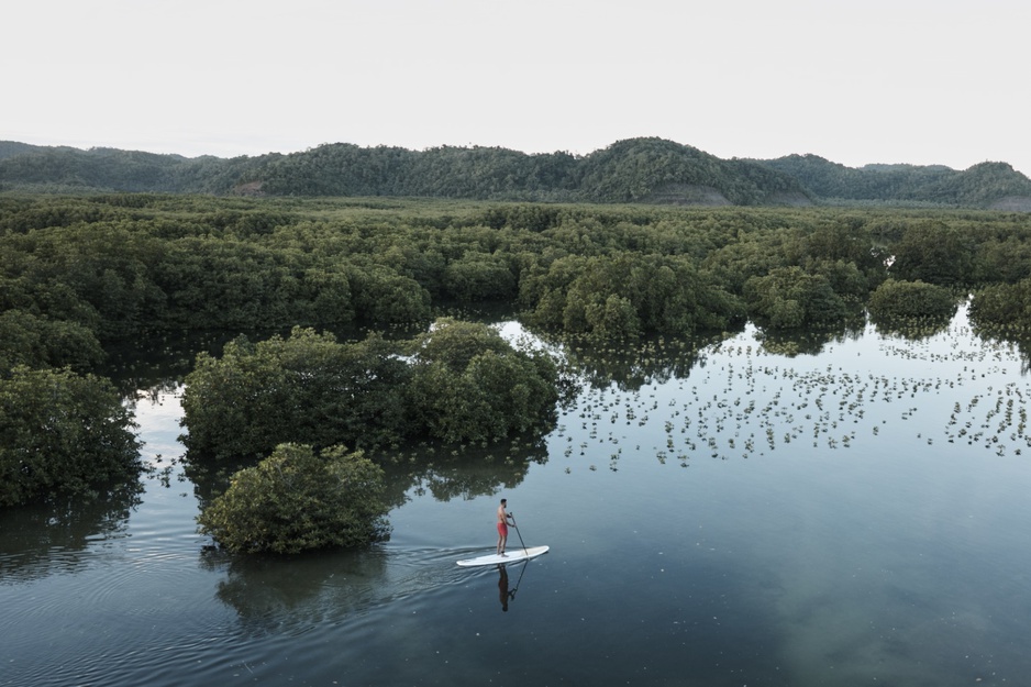 Nay Palad Hideaway stand up paddle