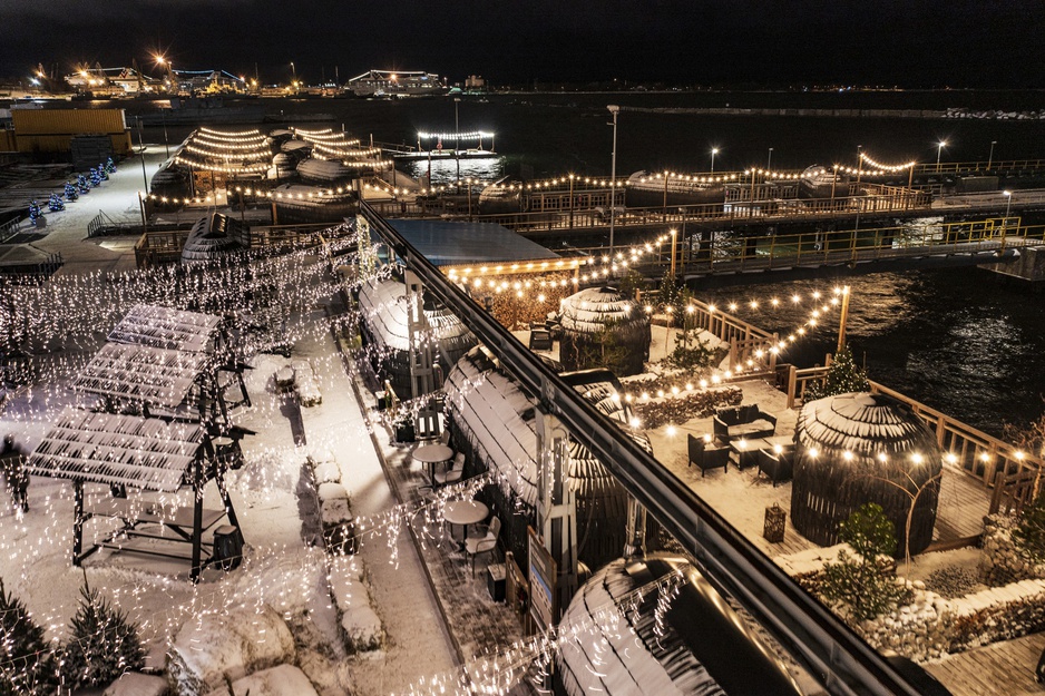 Iglupark Hotel During Winter