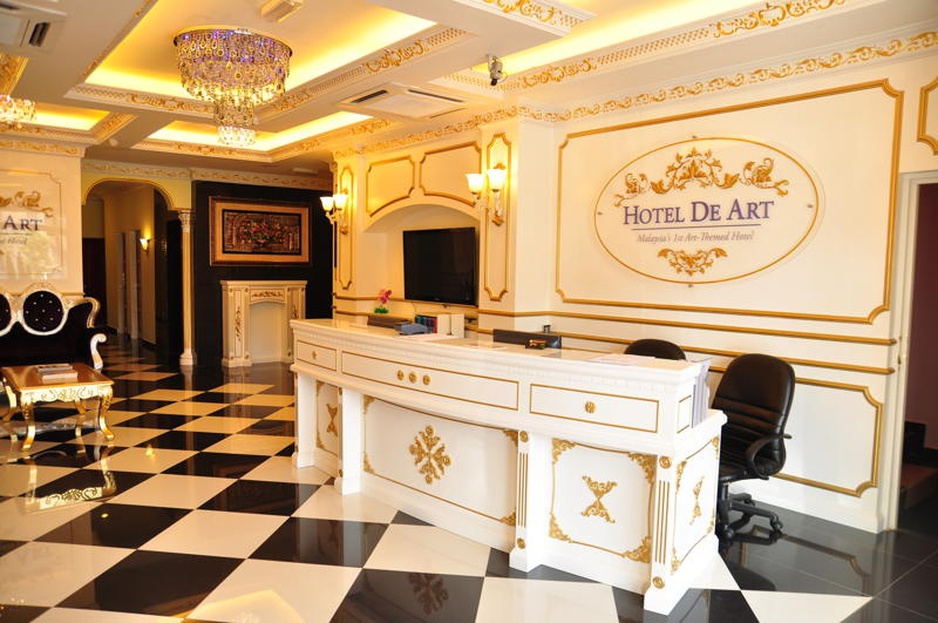 Hotel De Art check-in desk