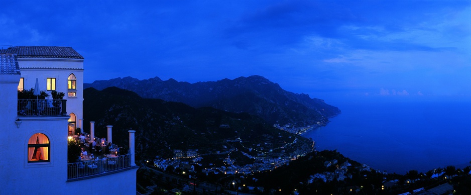 Hotel Caruso night views