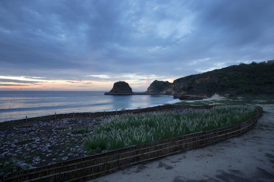 Jeeva Beloam beach