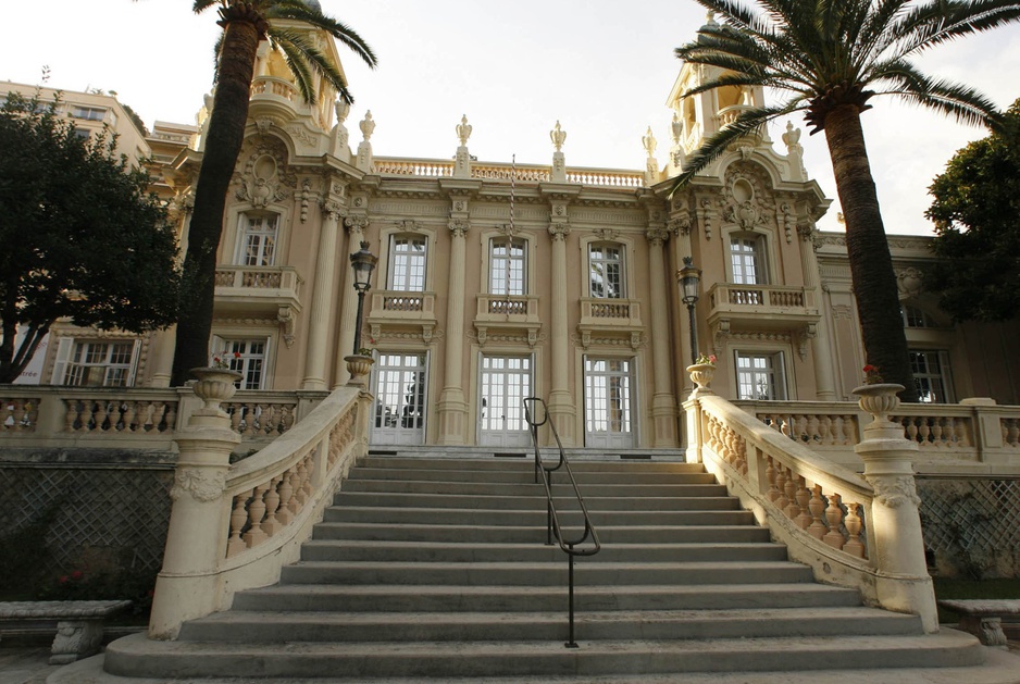 Hotel Metropole building front facade