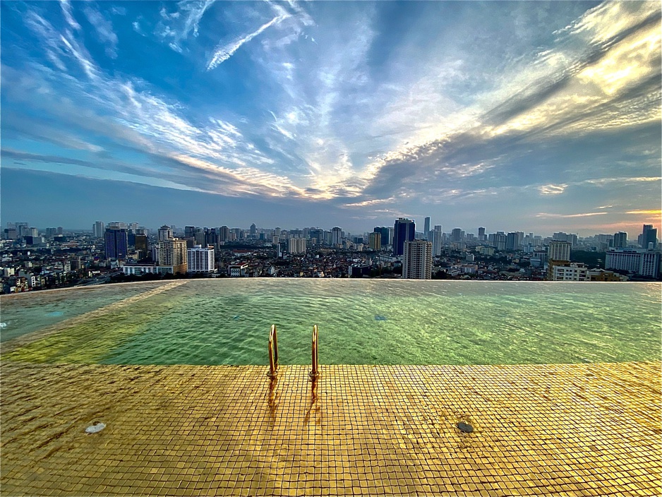 Gold Infinity Pool Hanoi Panorama