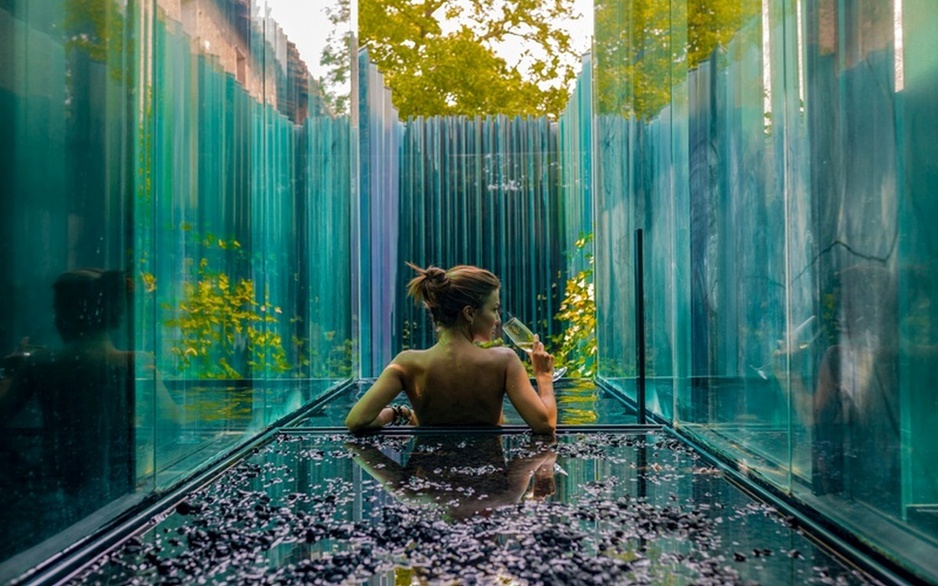 Les Cols Pavellons Mirror Bathtub