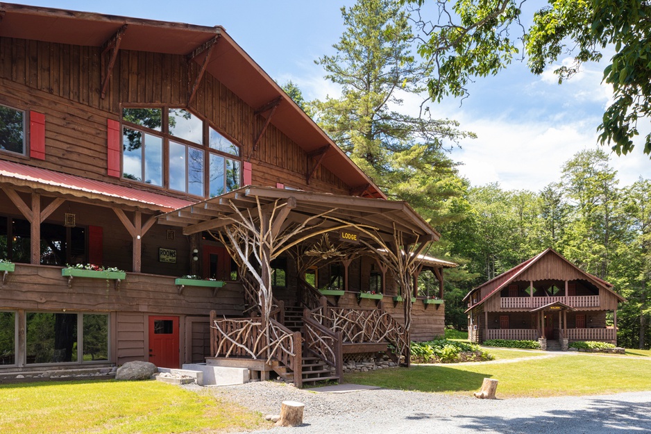 Urban Cowboy Lodge Wooden Buildings