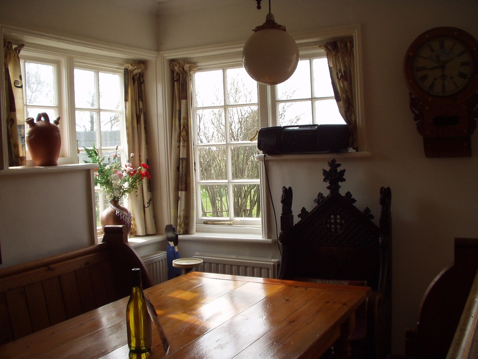 House in the Clouds dining room