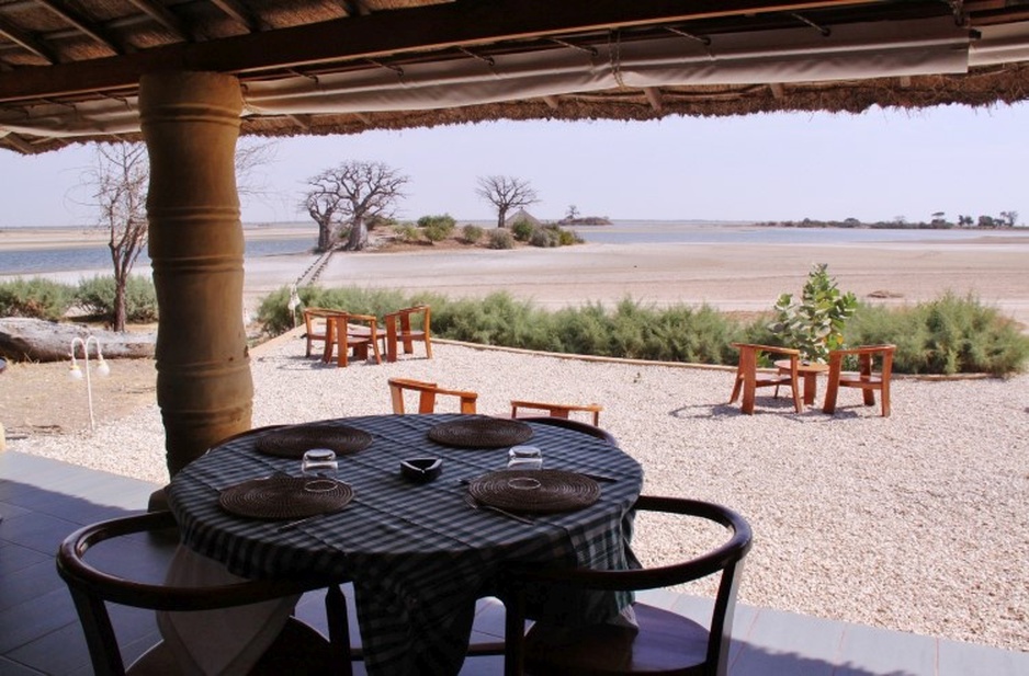 Les Collines De Niassam restaurant terrace