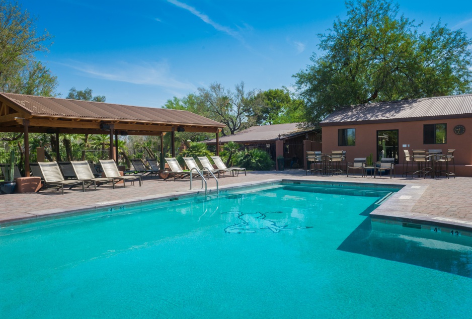 White Stallion Ranch Swimming Pool