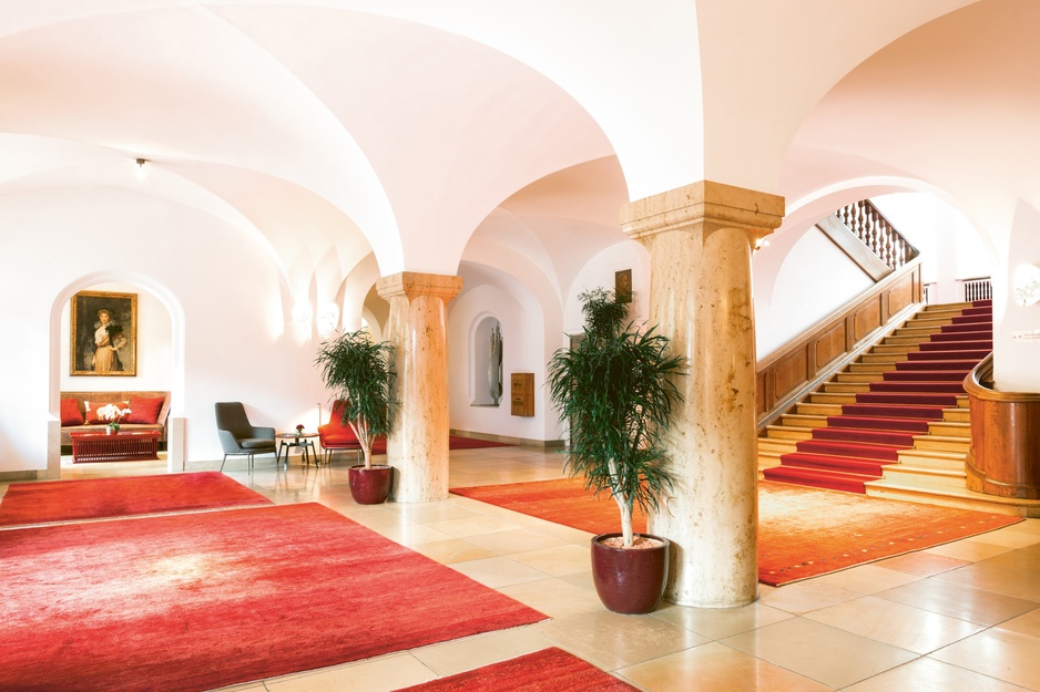 Schloss Elmau Hideway - Lobby