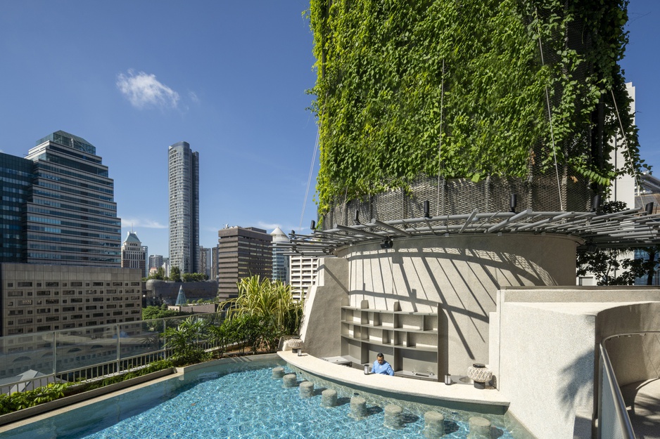 Pan Pacific Orchard - Swim-Up Pool Bar