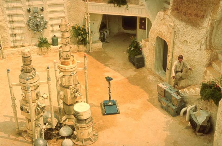 Hotel Sidi Driss and Luke Skywalker in Star Wars Episode IV: A New Hope