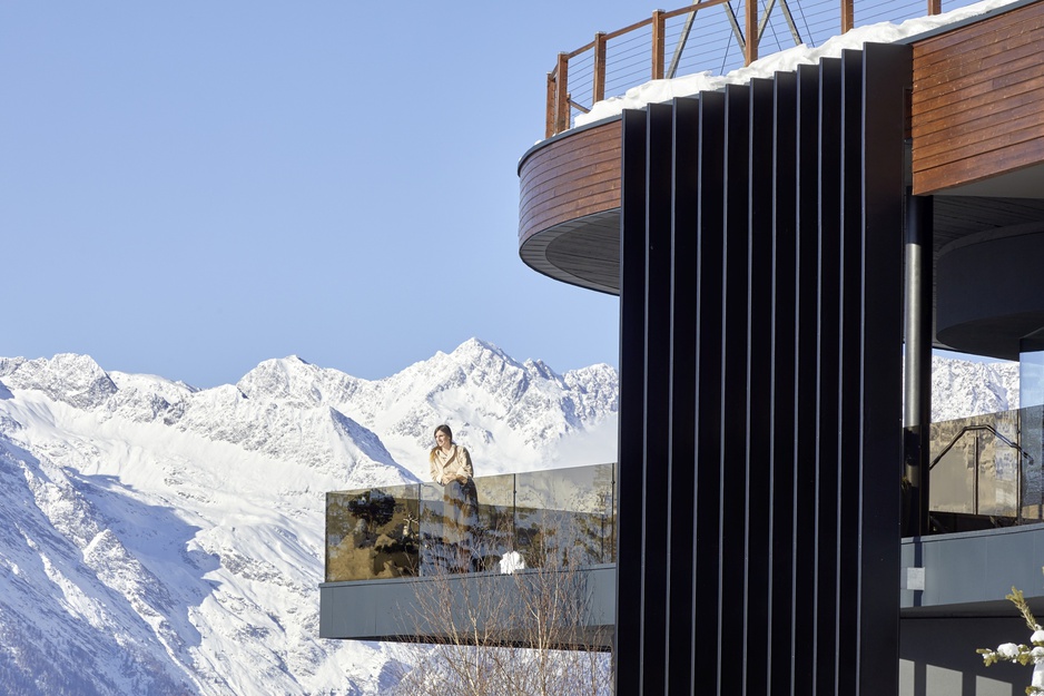 Hotel Chalet Mirabell Balcony Mountain View