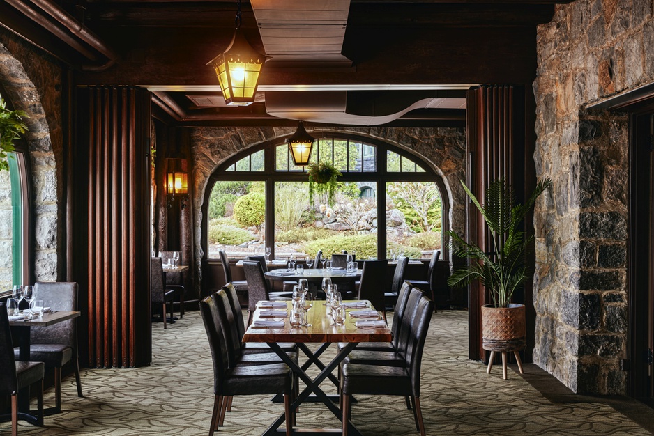 Fairmont Le Château Montebello Hotel Restaurant