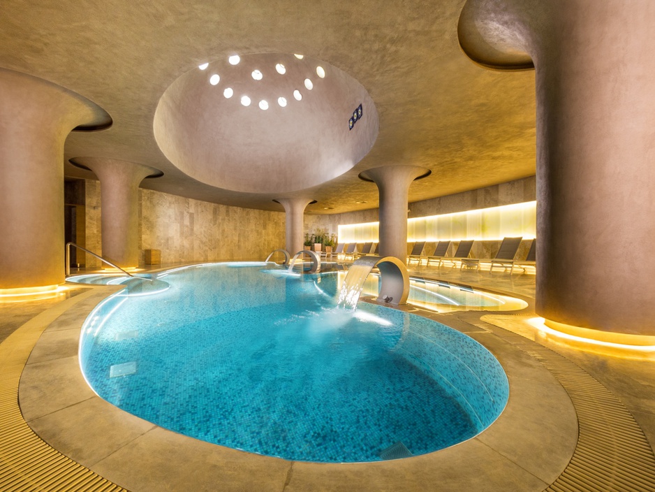 Rixos Thermal hotel thermal pool