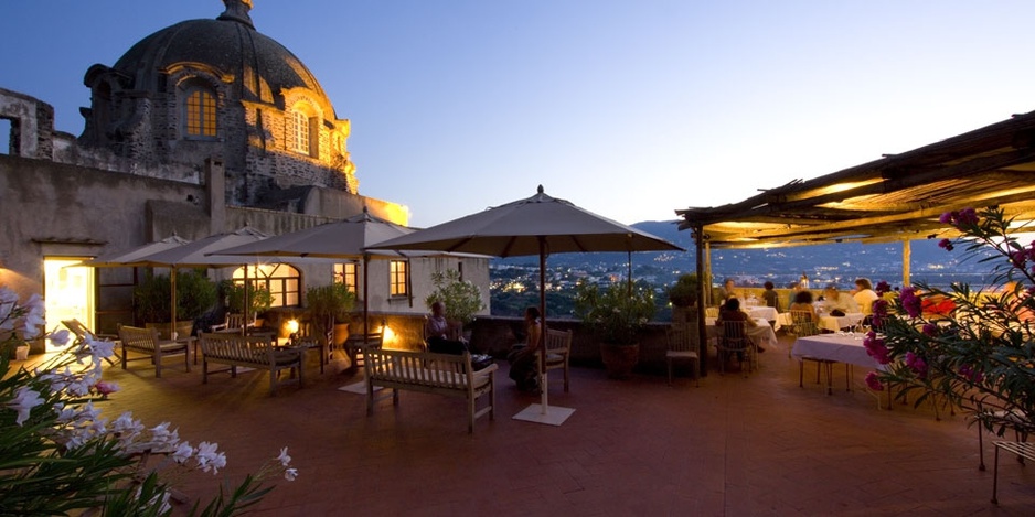 Albergo Il Monastero terrace at night