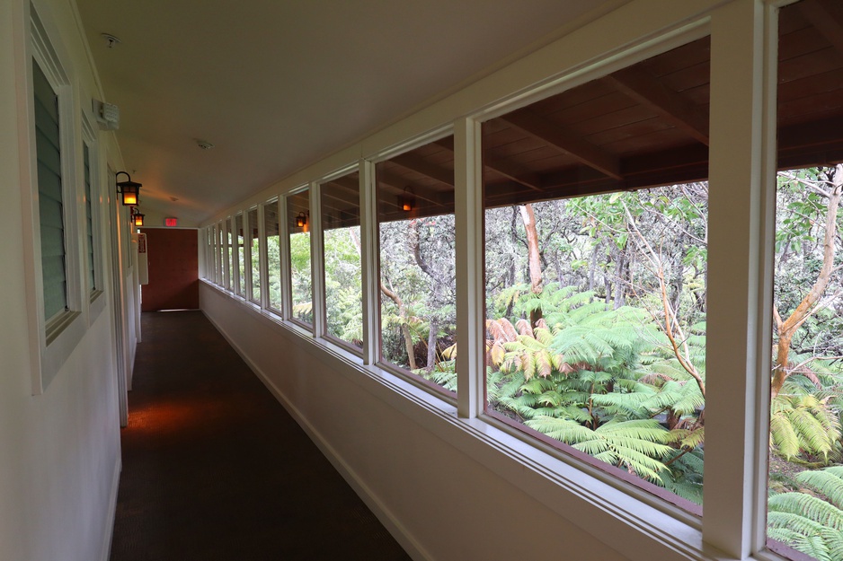 Volcano House Hotel Corridor