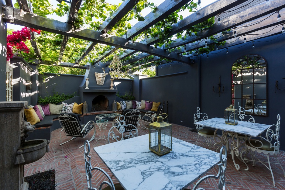 Akademie Street Boutique Hotel Courtyard