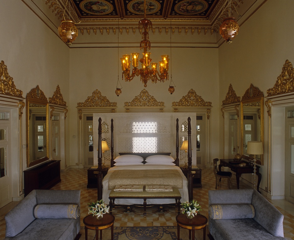 Lake Palace Hotel high ceiling room