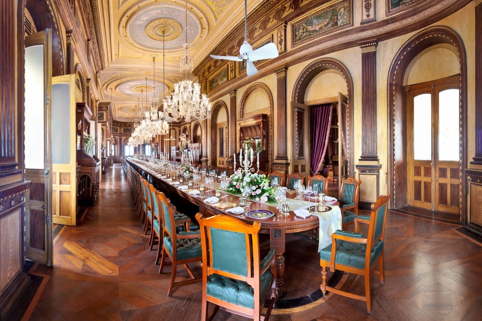 Falaknuma Palace Restaurant