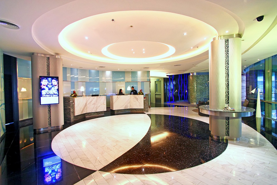 Hotel H2O lobby