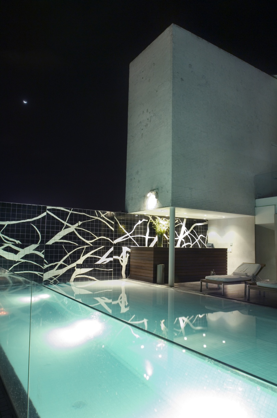 Hotel Habita rooftop pool