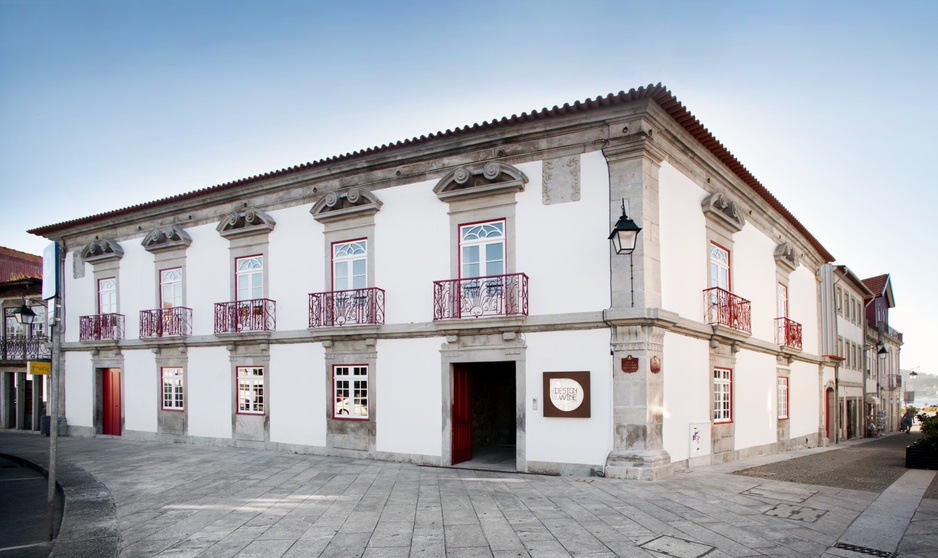 Design & Wine Hotel 18th century manor building facade