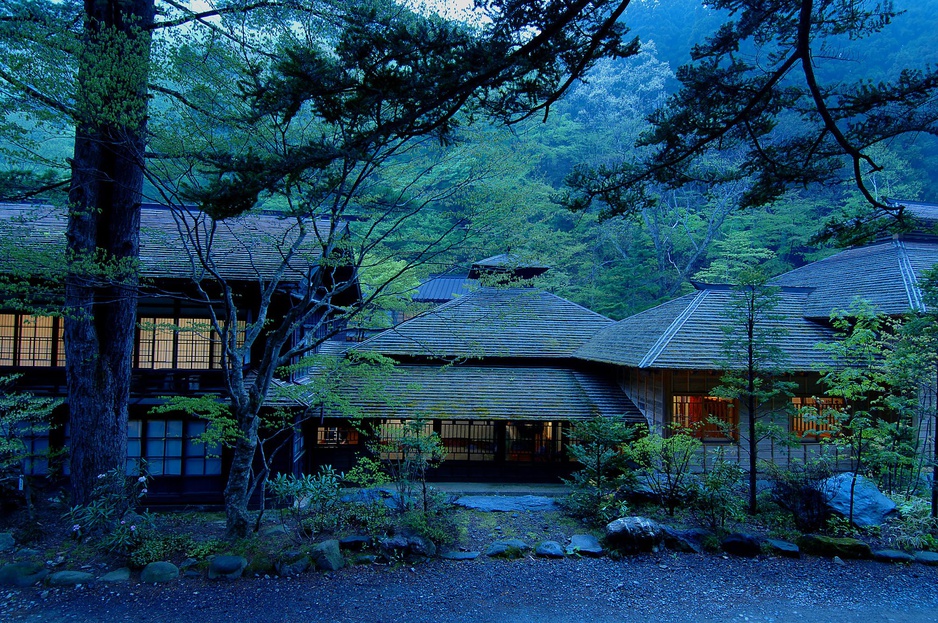 Houshi Onsen building