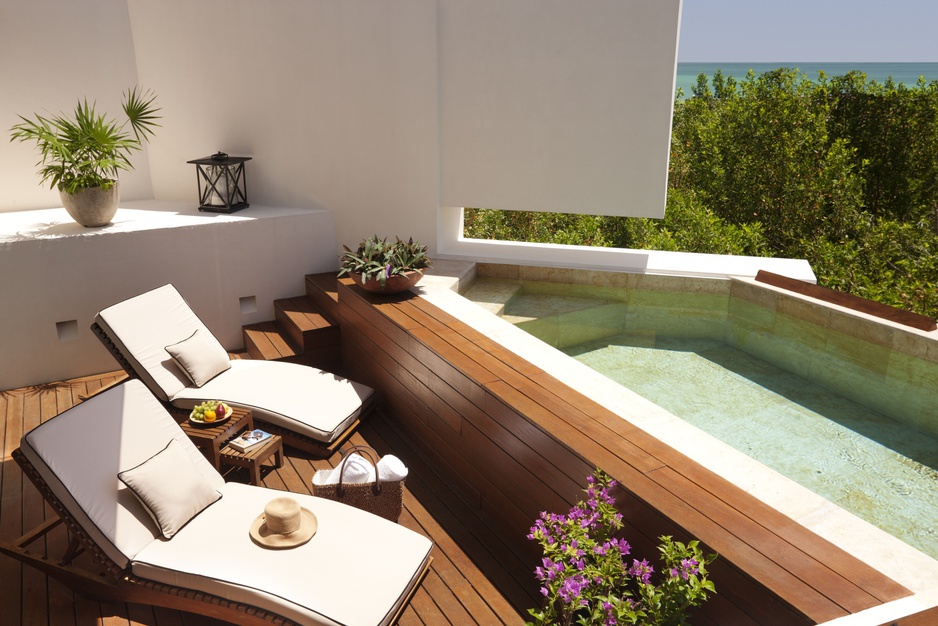 Private plunge pool