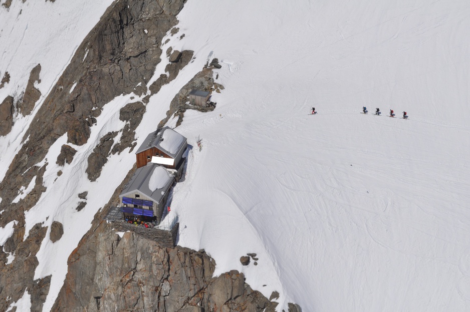 Hollandia Hütte aerial view