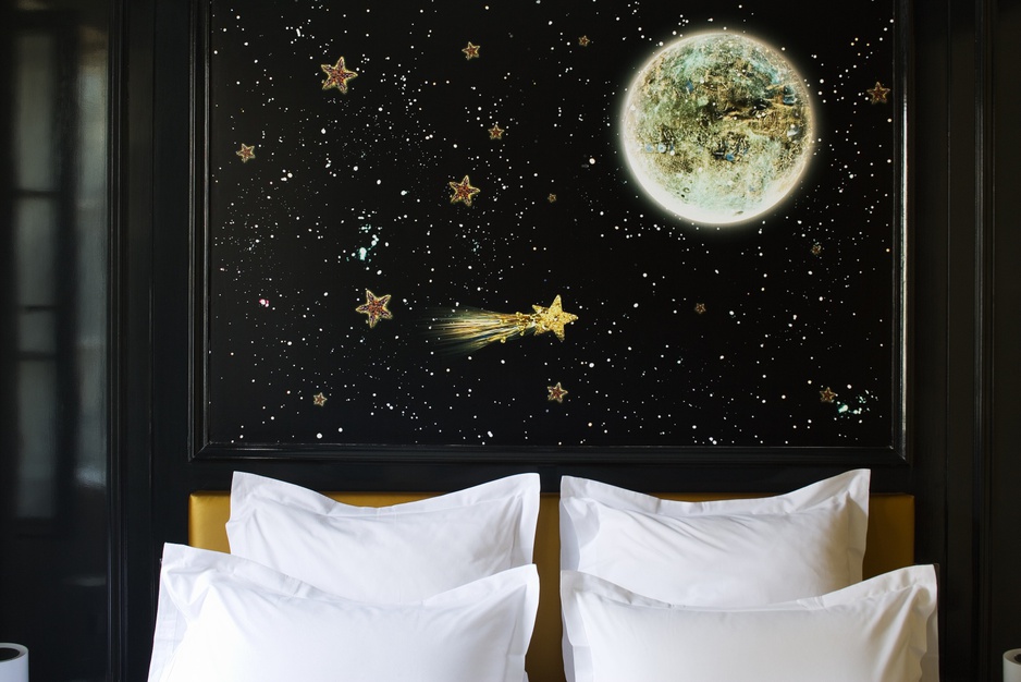 Space art bedroom