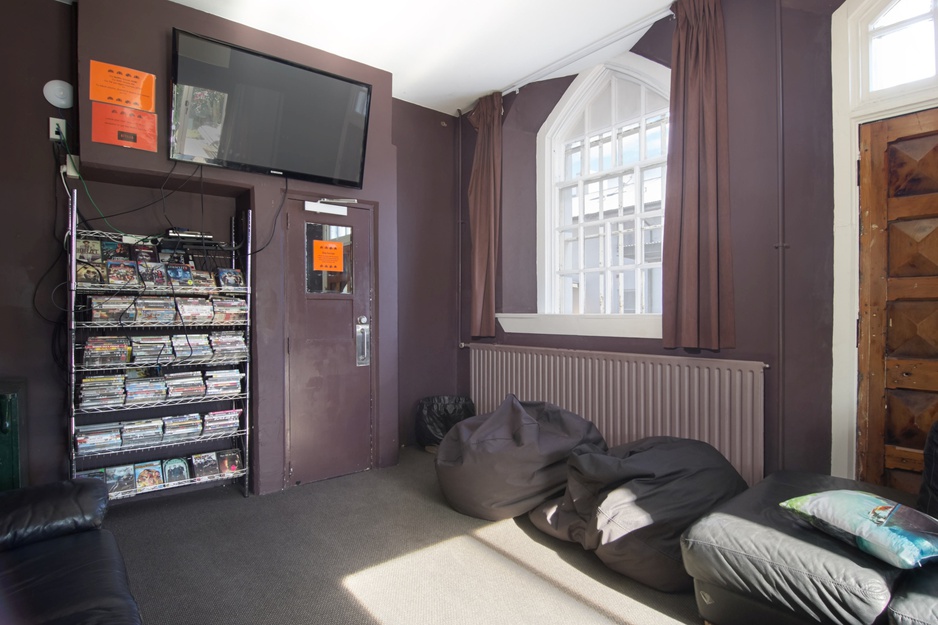 Jailhouse Accommodation TV Room