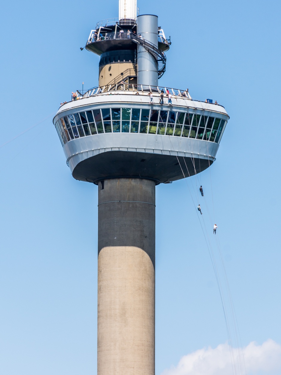 Jumping from the Euromast tower