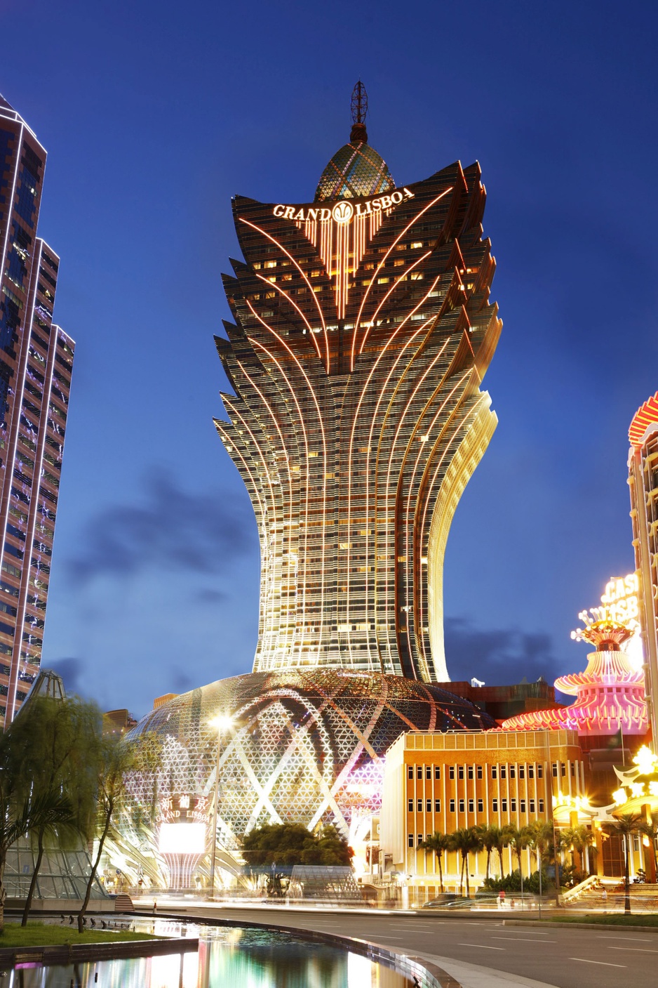 Grand Lisboa Macau hotel and casino building lit up at night