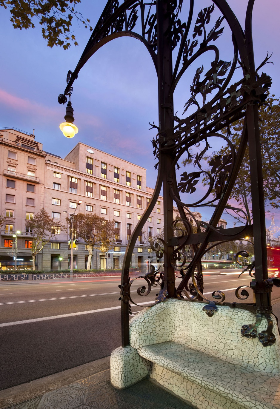 Mandarin Hotel Barcelona from Passeig de Gracia