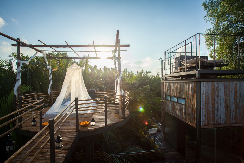 Bangkok Tree House rooftop open air bed