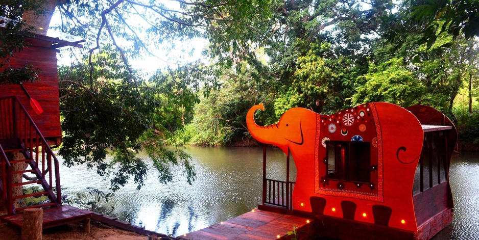 Kumbuk River Resort Elephant Pier