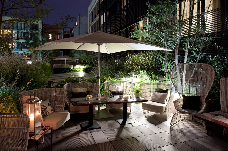 Mandarin Hotel Barcelona terrace at night