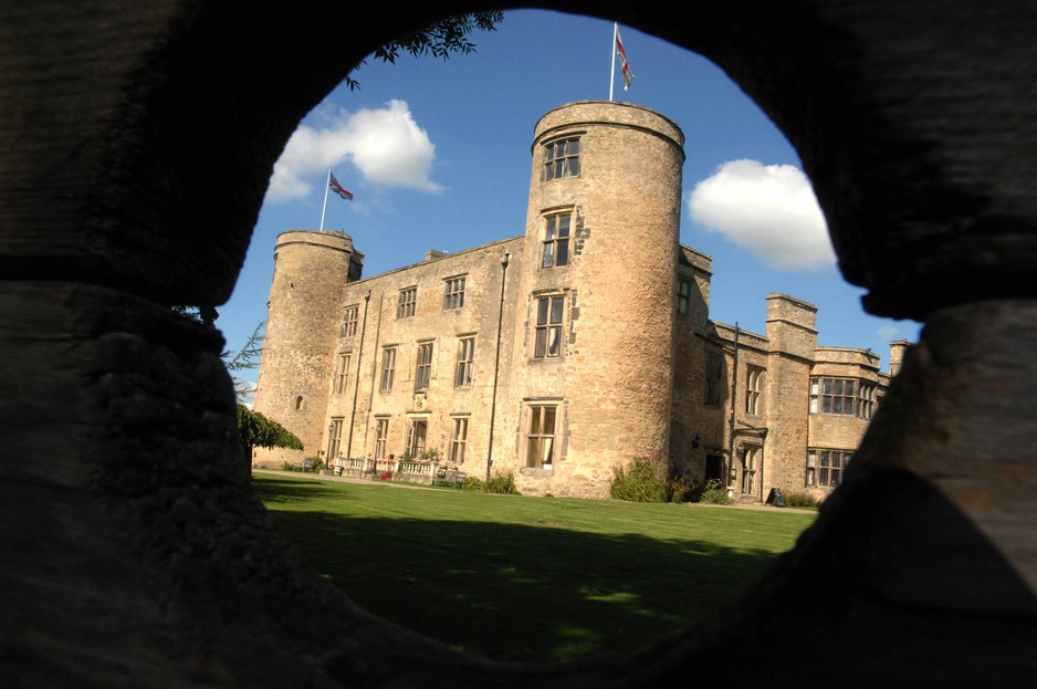 Walworth Castle through a peephole