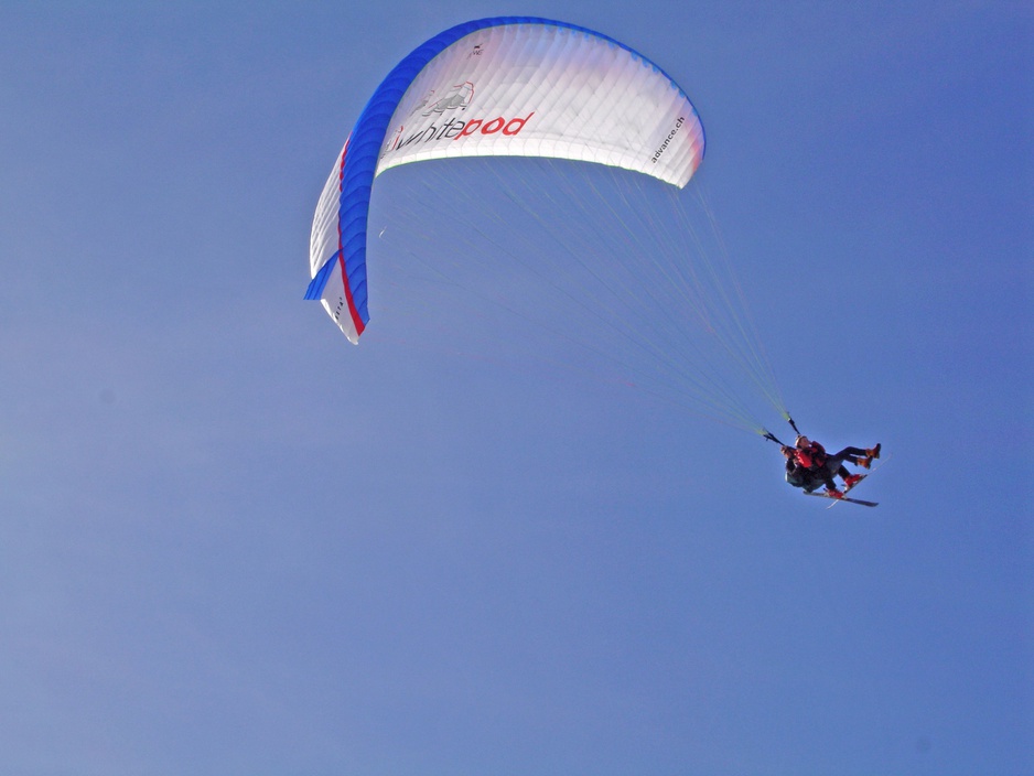 Paragliding