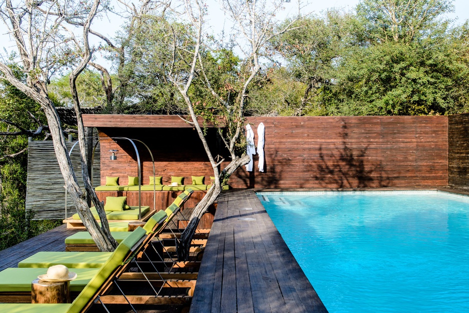 Singita Sweni Lodge swimming pool