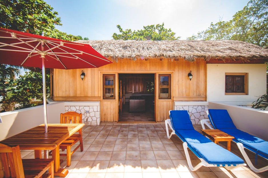 Ocean Cliff Hotel Bridal Suite Patio