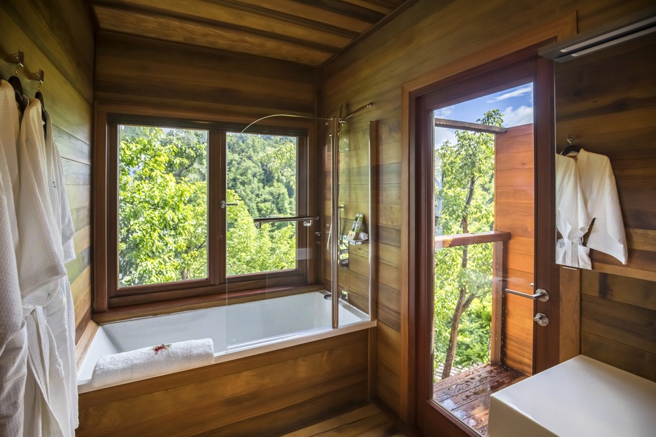 Secret Bay's Ti-Fey Villa Bathroom