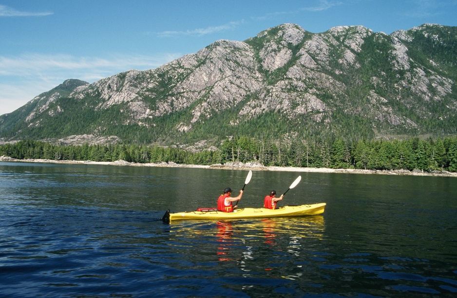 Kayaking in the Archie Lake