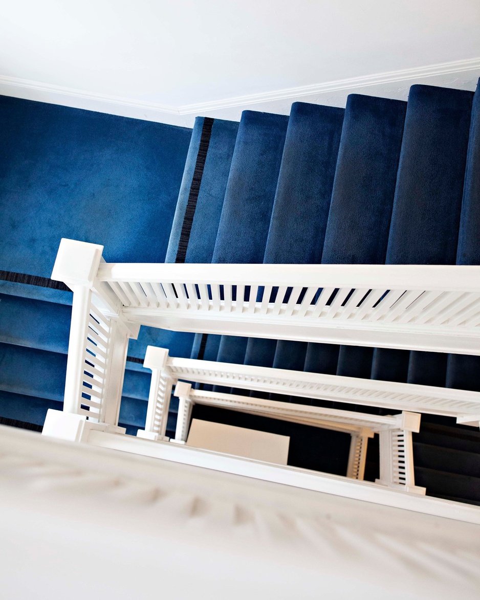 Hotel Shattuck Plaza Unique Stairway