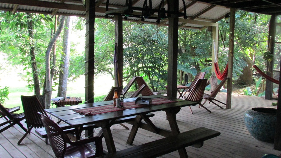 Parrot Nest Lodge dining place